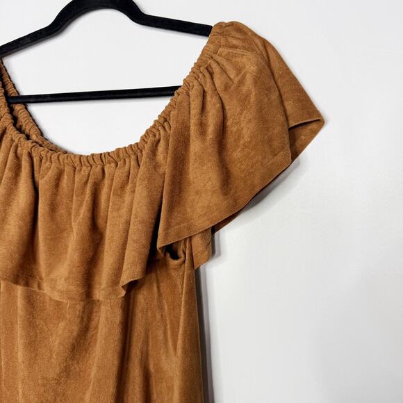 Cupcakes and Cashmere Medium Brown Tan Jennings Faux Suede Off The Shoulder Top - Picture 3 of 12